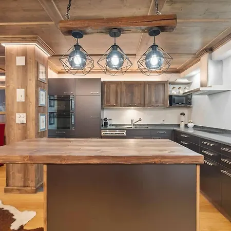 Apartamento Square 2 Bedr Alpin Elegance *