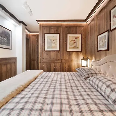 Square 2 Bedr Alpin Elegance Lägenhet *