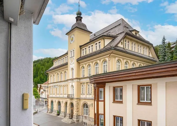 Square 2 Bedr Alpin Elegance Apartment St. Moritz